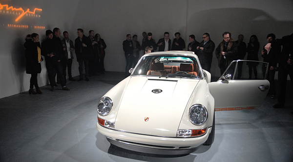 Singer 123 (singer-35.jpg)